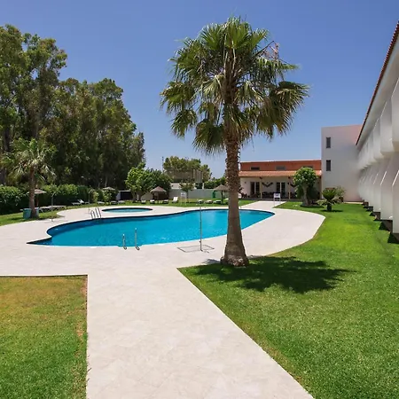 普拉迪约康尼尔酒店