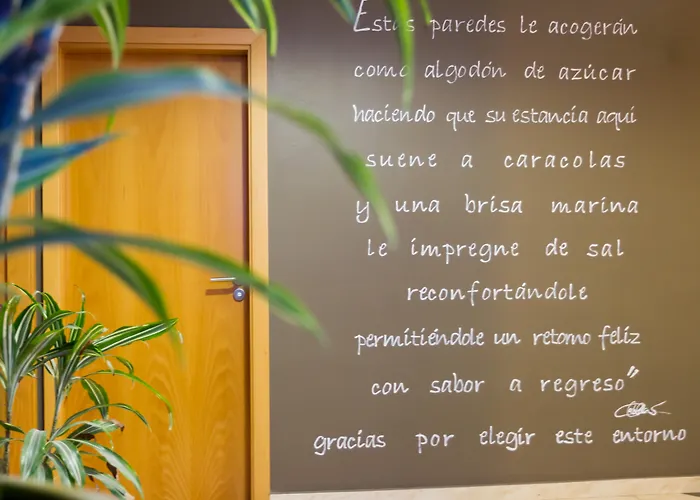 普拉迪约康尼尔酒店