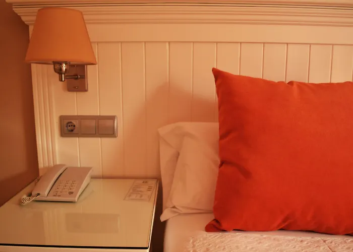 普拉迪约康尼尔酒店 3*